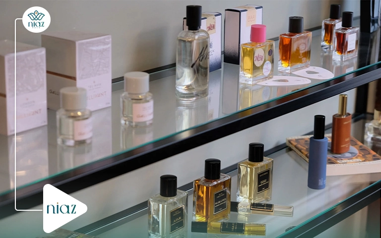 عطر نیش چیست